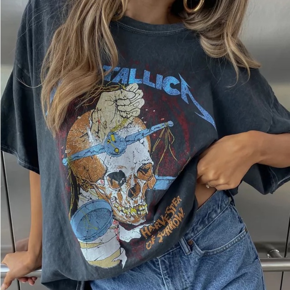 Urban Outfitters Metallica Glitter Graphic T-Shirt